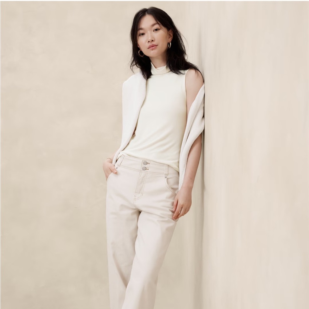 NWT Banana Republic Turtleneck White Top Soft Luxe Snow Day Women’s Size L